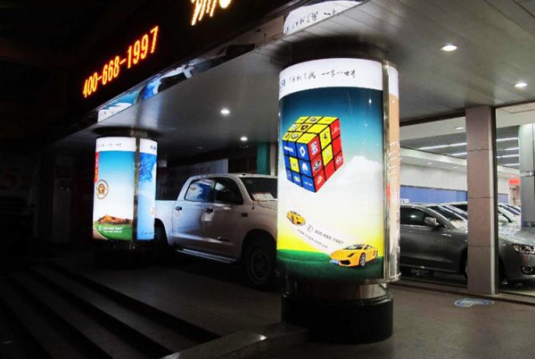 立柱廣告燈箱
